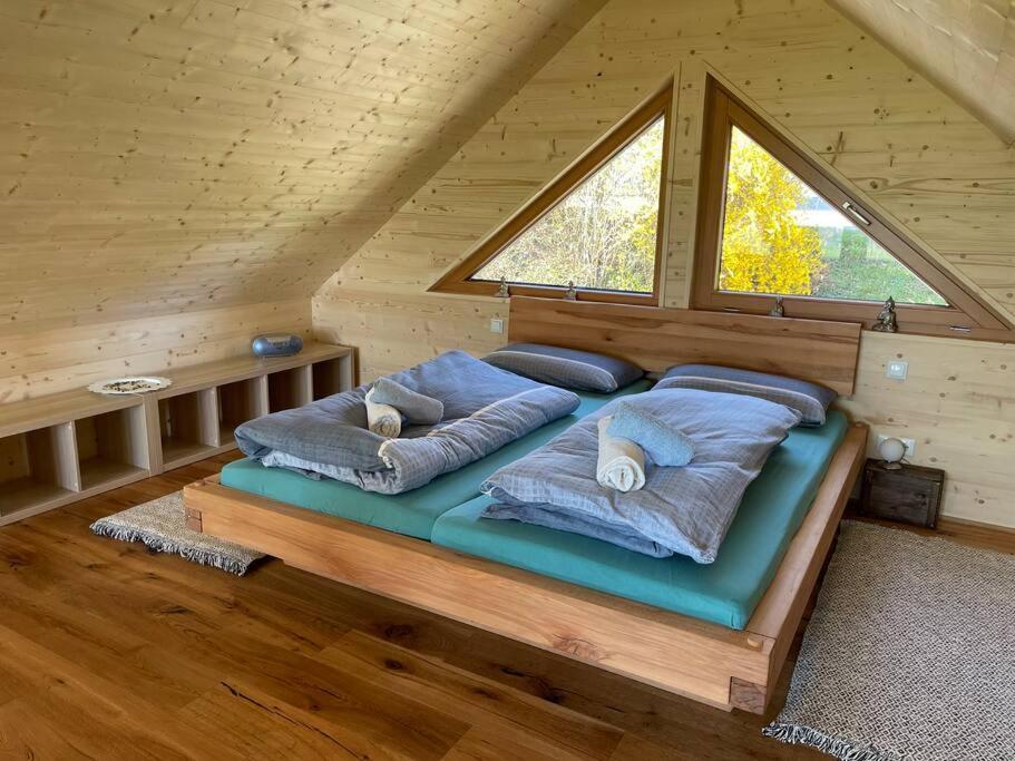 Zweistoeckiges Natur-Holzhaus Mit Berg- & Seesicht Horgenzell المظهر الخارجي الصورة