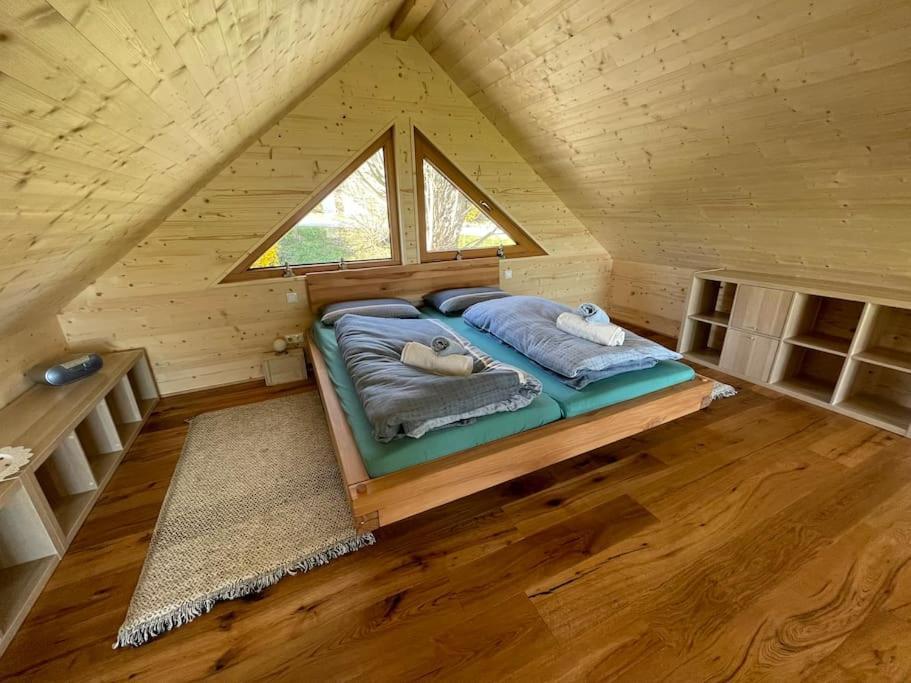 Zweistoeckiges Natur-Holzhaus Mit Berg- & Seesicht Horgenzell المظهر الخارجي الصورة