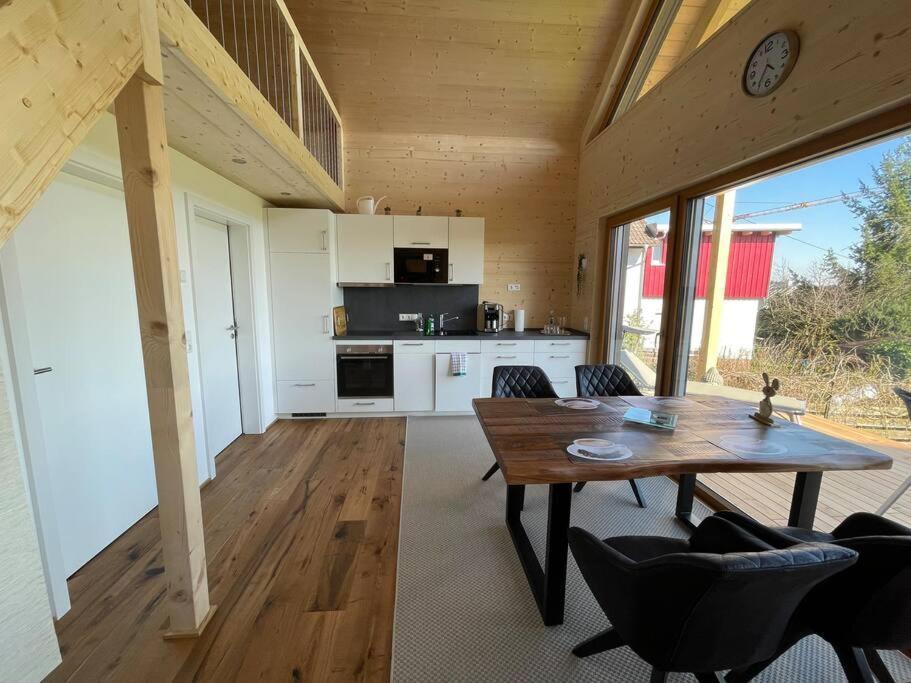 Zweistoeckiges Natur-Holzhaus Mit Berg- & Seesicht Horgenzell المظهر الخارجي الصورة