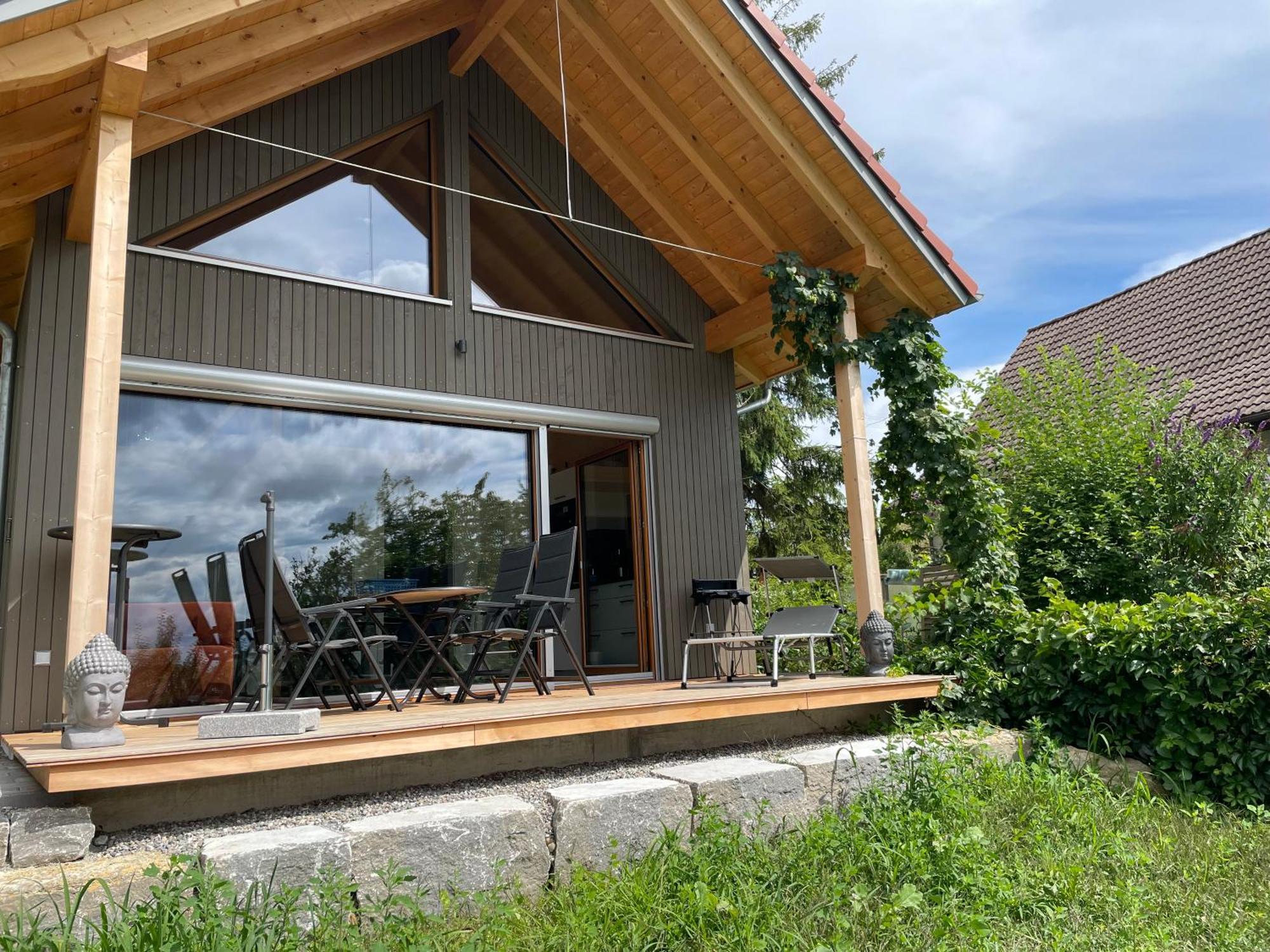 Zweistoeckiges Natur-Holzhaus Mit Berg- & Seesicht Horgenzell المظهر الخارجي الصورة